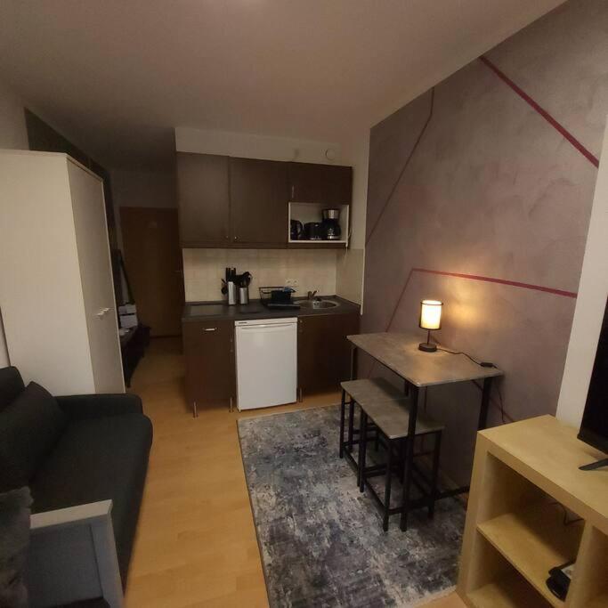 Entspannen In An Der Donau Inklusive Netflix Apartament *