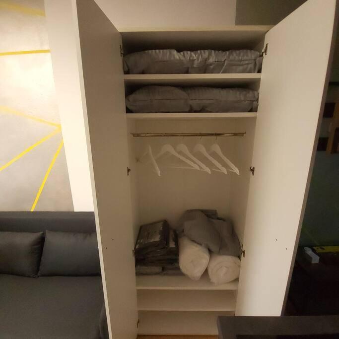 Entspannen In An Der Donau Inklusive Netflix Apartament Pasawa